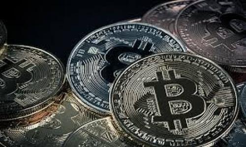 《轻松下载Uniswap应用：适用于iOS的完美指南》

bianju  
这是一个关于如何在iOS设备上下载Uniswap的详细指南。  
/bianju

  
Uniswap, iOS, 区块链, 加密货币  
/guanjianci

---

引言
在加密货币的世界里，去中心化交易所（DEX）如Uniswap已经成为了交易的热门选择。Uniswap的去中心化特性和用户友好的界面吸引了无数用户，特别是在iOS设备上。如果你想在你的iPhone或iPad上使用Uniswap，那么你来对地方了！在这篇文章里，我们将一步步为你展示如何下载和使用Uniswap应用，同时分享一些实用的小贴士。

什么是Uniswap？
Uniswap是一个基于以太坊的去中心化交易所，允许用户直接在他们的加密货币钱包中进行交易，而无需依赖中央机构。这个平台采用了一种独特的自动化市场制造商（AMM）机制，通过流动性池来支持交易，使用户能够轻松买入和卖出各种加密资产。随着加密货币的逐渐普及，Uniswap的使用率也不断上升，为用户提供了一个安全、透明的交易环境。

为什么选择Uniswap？
Uniswap的优势不仅仅在于去中心化的特点。它的用户友好界面可以确保即使是新手也能快速上手。此外，平台支持多种代币，不仅限于以太坊。此外，由于其去中心化的特性，用户可以完全控制自己的资产，不必担心交易所的黑客攻击等安全问题。

如何在iOS设备上下载Uniswap应用
在iOS设备上下载Uniswap的过程相当简单。具体步骤如下：

h4步骤一：访问App Store/h4
首先，你需要在你的iPhone或iPad上打开App Store应用。可以在主屏幕上找到它，或通过下拉搜索来定位。

h4步骤二：搜索Uniswap/h4
在App Store的搜索栏中输入“Uniswap”进行搜索。注意，由于Uniswap是一个去中心化应用（DApp），你可能需要找到合适的浏览器或钱包应用来使用Uniswap的功能，比如MetaMask。

h4步骤三：下载相关应用/h4
由于Uniswap本身可能没有独立的iOS应用程序，通常用户会通过DApp浏览器（如Opera或Trust Wallet）或者通过加密货币钱包（如MetaMask）来访问Uniswap。选择并下载一个合适的钱包应用。

h4步骤四：安装和设置钱包/h4
下载完成后，打开你的钱包应用，按照提示完成注册过程。这可能包括创建一个新钱包或者导入已有钱包。确保妥善保管你的助记词，以防丢失。

h4步骤五：访问Uniswap/h4
在你的钱包应用中，找到DApp浏览器选项，输入Uniswap的官方网站（通常是uniswap.org），你就可以开始使用Uniswap进行交易了。

如何使用Uniswap进行交易
当你成功访问Uniswap后，可以按照以下步骤进行交易：

h4步骤一：连接你的钱包/h4
点击页面上的“连接钱包”按钮，它会引导你选择并连接到你下载的钱包应用。你可能需要授权一些权限来完成此步骤。

h4步骤二：选择交易对/h4
在Uniswap的交易界面上，你需要选择你想交易的代币对。比如，想将以太坊兑换成USDC，你需要在“从”部分选择ETH，并在“到”部分选择USDC。

h4步骤三：输入交易数量/h4
输入你希望交易的数量。Uniswap会自动计算出你将收到的代币数量，并显示相应的交易费用和滑点信息。

h4步骤四：确认交易/h4
查看所有信息确认无误后，点击“交换”按钮。然后，系统会要求你确认交易，确保你有足够的代币并支付相应的网络费用。

h4步骤五：完成交易/h4
一旦确认，交易将在区块链上执行，这需要一些时间。您可以在钱包应用中查看交易状态。

需要注意的事项
在使用Uniswap进行交易时，有几个注意事项：

h4安全性/h4
确保你使用的是官方的Uniswap网站，避免被钓鱼网站欺骗。此外，尽量避免在公用Wi-Fi上进行交易，以降低安全风险。

h4交易费用/h4
交易费用是区块链交易的一个重要方面。以太坊网络的费用会波动，选择在网络拥堵少的时候进行交易能够节省费用。

h4流动性和滑点/h4
流动性与滑点直接相关，流动性越高，滑点越小。换句话说，如果你在交易快速增长的代币时，可能会面临较大的滑点。因此，选择具备较高流动性的代币进行交易是明智的。

常见问题

h4问题一：Uniswap适合初心者吗？/h4
Uniswap的设计以用户友好为中心，即使你是初次接触加密货币的用户，也能轻松上手。平台的界面清晰简洁，能够让你快速找到所需功能。不过，了解一些基本的加密货币知识和相关术语无疑会让你的体验更加顺畅。

h4问题二：使用Uniswap的风险有哪些？/h4
使用Uniswap存在多种潜在风险，尤其是对于新手来说。首先，加密货币市场波动性极大，价格可能会在极短时间内发生变化，导致交易损失。其次，由于Uniswap属于去中心化平台，用户需自行负责资产安全，注意保管好私人密钥和助记词，以防止丢失或被盗。此外，某些代币可能存在流动性不足的情况，可能会产生滑点，导致实际交易价格与预期不同。

总结
在iOS设备上下载和使用Uniswap是一个相对简单的过程。通过下载合适的钱包应用，你就能顺利访问并交易各种加密资产。在这个快速发展的数字金融世界里，掌握使用Uniswap的技巧将为你打开更多的投资机会。不过，切记在享受加密交易的便利时，也要时刻关注安全性和市场风险。无论你是新手还是经验丰富的交易者，Uniswap都有其独特的魅力等待你去探索和体验。

附录
这里还提供一些额外的资源，帮助你更深入了解Uniswap以及加密货币交易的世界。
ul
    lia href=